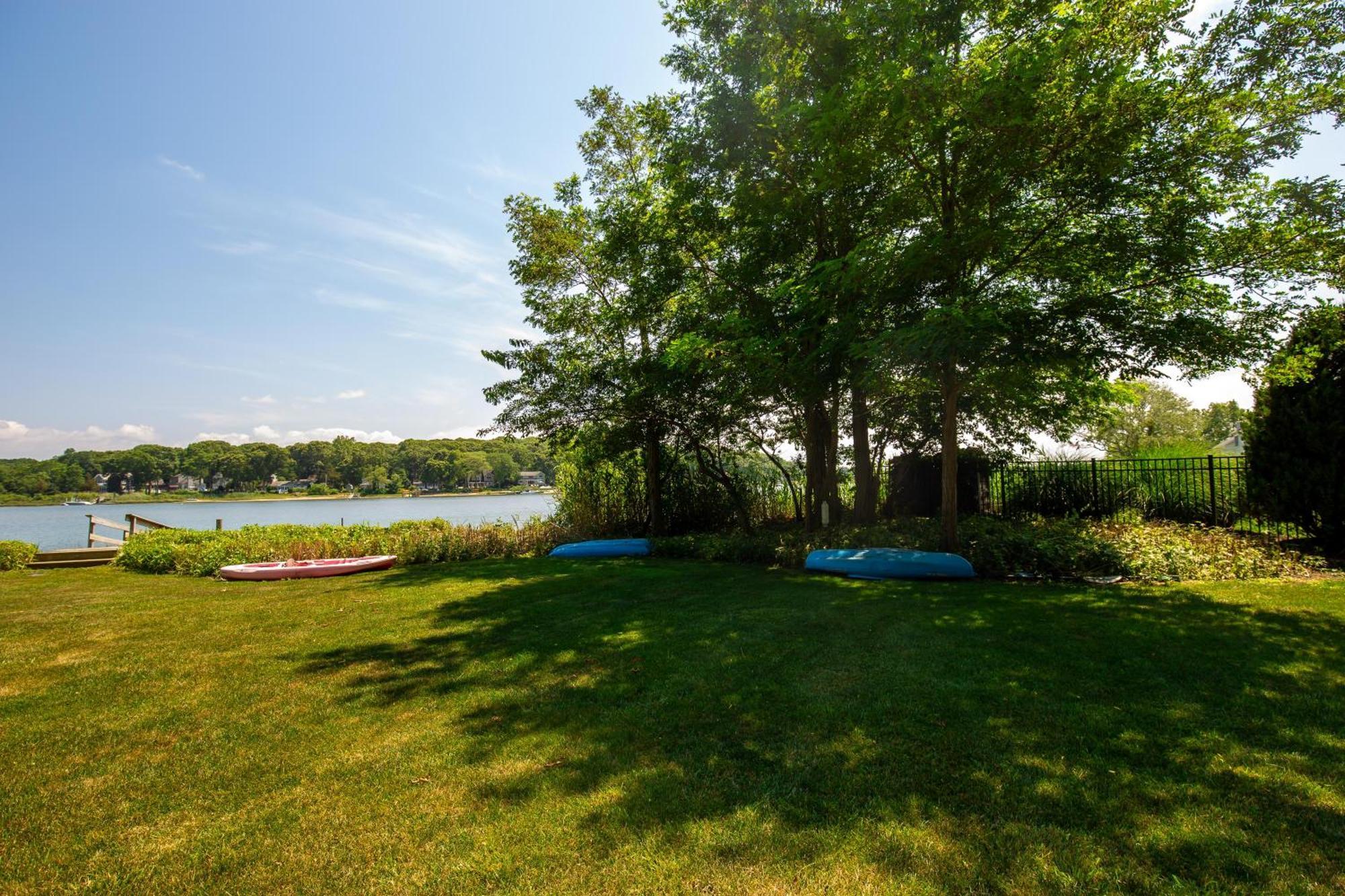 Private Waterfront Home: Dock, Kayaks Southold Exterior photo